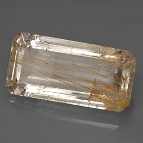 33.45カラットの天然ゴールデンルチルトパーズ（26.2×13 mm・透明）