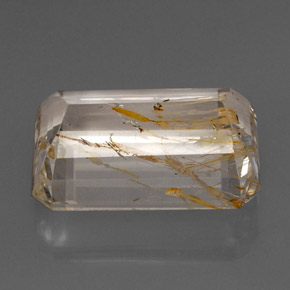 38.84カラットの天然ゴールデンルチルトパーズ（23.1×15.4 mm・エメラルドカット）