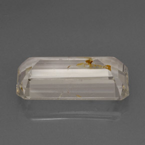 22.78カラットの天然ゴールデンルチルトパーズ（23.2×11.7 mm・透明）