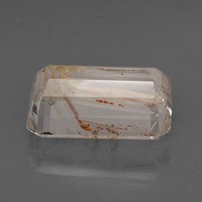 22.46カラットの天然ゴールデンルチルトパーズ（19.4×12.3 mm・透明）