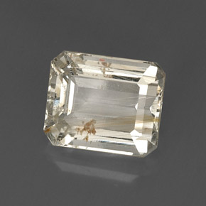 8.79カラットの天然ゴールデンルチルトパーズ（12.2×10.1 mm・エメラルドカット）
