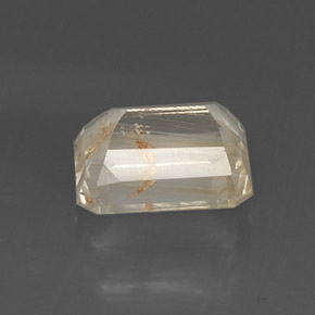 8.79カラットの天然ゴールデンルチルトパーズ（12.2×10.1 mm・エメラルドカット）