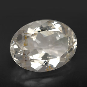 11.24カラットの天然ゴールデンルチルトパーズ（15.8×12 mm・オーバルカット）
