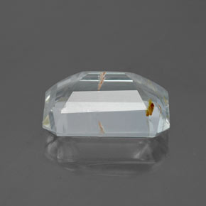 4.75カラットの天然ゴールデンルチルトパーズ（11.5×8.1 mm・エメラルドカット）