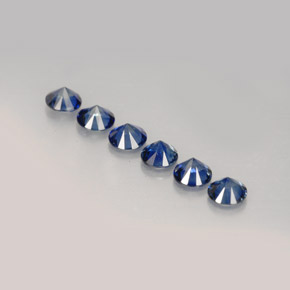 カラットの天然コーンフラワーブルーサファイア（4.18 mm・ラウンドカット）