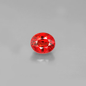 0.99カラットの天然レッドオレンジサファイア（5.9×5 mm・オーバルカット）