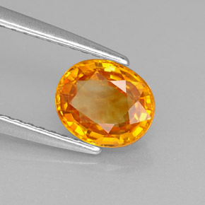 1.41カラットの天然イエローオレンジサファイア（7.2×6 mm・オーバルカット）