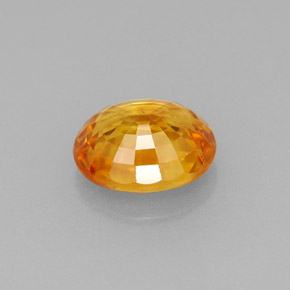 1.41カラットの天然イエローオレンジサファイア（7.2×6 mm・オーバルカット）