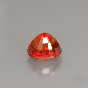 1.10カラットの天然マンダリンオレンジサファイア（5.8×4.7 mm・オーバルカット）