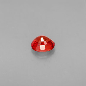 1.16カラットの天然レッドオレンジサファイア（6.4×5.4 mm・オーバルカット）