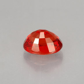 1.10カラットの天然赤みがかったオレンジサファイア（6.4×5 mm・オーバルカット）