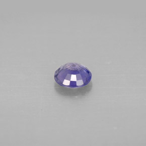 0.64カラットの天然ブルーサファイア（5.26 mm・ラウンドカット）