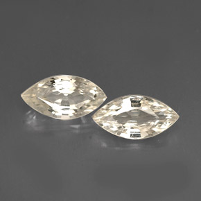 カラットの天然ライトイエローサファイア（8×4.1 mm・マーキス）