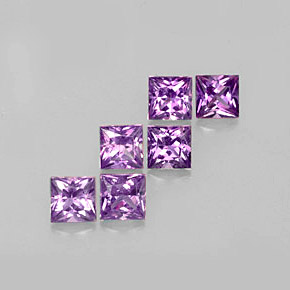 カラットの天然ピンクがかった紫サファイア（3×2.9 mm・四角）