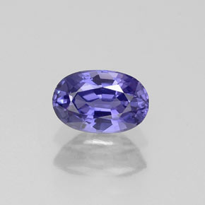 0.67カラットの天然ブルーバイオレットサファイア（6.1×4 mm・オーバルカット）