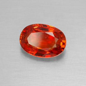 2.07カラットの天然レッドオレンジサファイア（8.4×6 mm・オーバルカット）