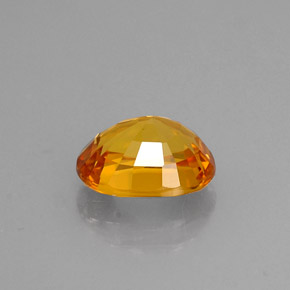 1.41カラットの天然ゴールデンイエローサファイア（7.2×5.7 mm・オーバルカット）