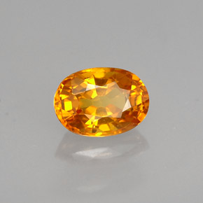 1.52カラットの天然ゴールデンイエローサファイア（7.6×5.5 mm・オーバルカット）