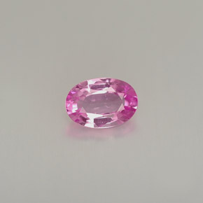 0.54カラットの天然ピンクサファイア（5.9×4.1 mm・オーバルカット）
