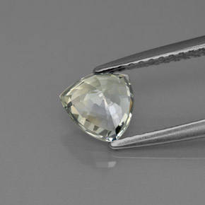 1.11カラットの天然青みがかった緑サファイア（6.2×6.1 mm・トリリアント）