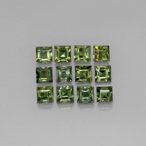 カラットの天然マルチグリーンサファイア（3.5×3.5 mm・四角）