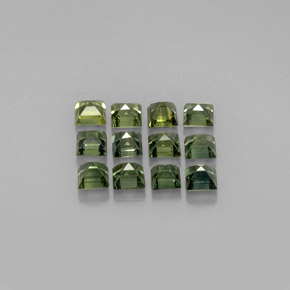 カラットの天然マルチグリーンサファイア（3.5×3.5 mm・四角）