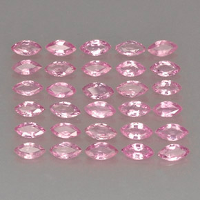 カラットの天然ピンクサファイア（4.1×2.1 mm・マーキス）