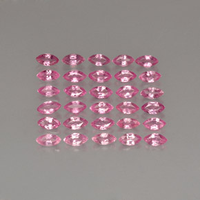 カラットの天然ピンクサファイア（4.1×2.1 mm・マーキス）