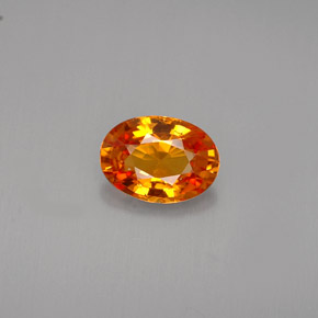 0.90カラットの天然イエローオレンジサファイア（7×5.1 mm・オーバルカット）