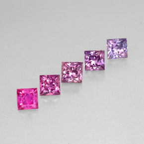 カラットの天然マルチカラーサファイア（3.1×3 mm・四角）