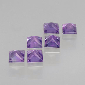 カラットの天然ピンクがかった紫サファイア（3.5×3.5 mm・四角）