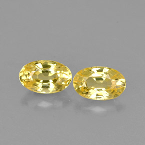 カラットの天然イエローサファイア（5.1×3.3 mm・オーバルカット）