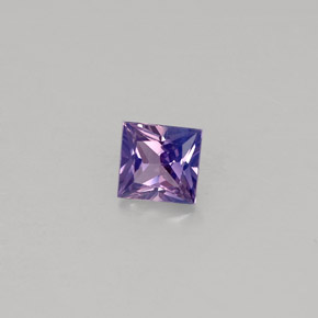 0.46カラットの天然ブルーバイオレットサファイア（4.2×4.1 mm・四角）