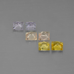 カラットの天然マルチカラーサファイア（2.9×2.8 mm・四角）