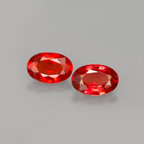 カラットの天然赤みがかったオレンジサファイア（6.1×4.1 mm・オーバルカット）