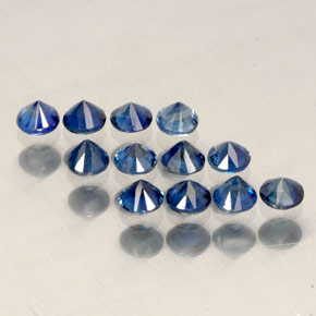 カラットの天然ブルーサファイア（2.56 mm・ラウンドカット）