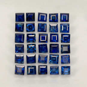 カラットの天然ブルーサファイア（1.8×1.7 mm・四角）