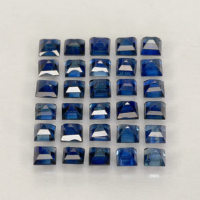 カラットの天然ブルーサファイア（1.8×1.7 mm・四角）