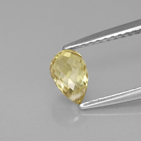 1.00カラットの天然イエローサファイア（6.4×4.2 mm・ブリオレット）