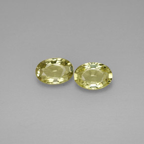 カラットの天然ゴールデングリーンサファイア（5.9×4 mm・オーバルカット）