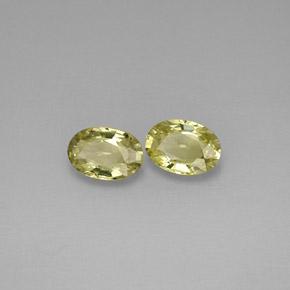 カラットの天然ゴールデングリーンサファイア（5.9×4 mm・オーバルカット）