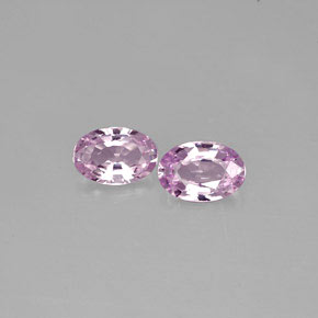 カラットの天然ライトバイオレットサファイア（5.9×4 mm・オーバルカット）