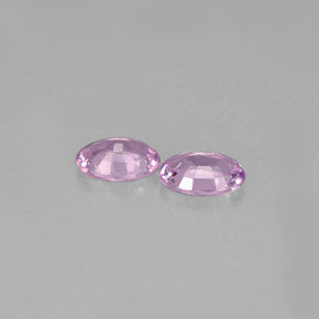 カラットの天然ライトバイオレットサファイア（5.9×4 mm・オーバルカット）