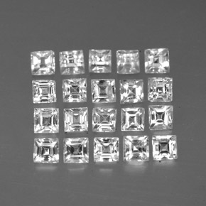 カラットの天然ホワイトサファイア（2.6×2.6 mm・四角）