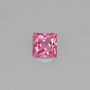 0.54カラットの天然ピンクサファイア（4.6×4.5 mm・四角）