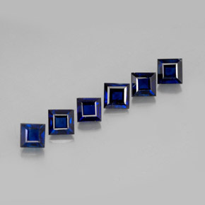 カラットの天然ディープブルーサファイア（3.1×3.1 mm・四角）