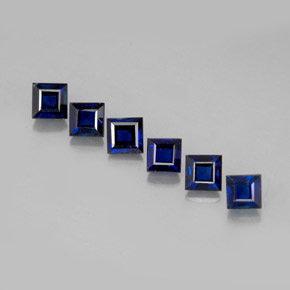 カラットの天然ディープブルーサファイア（3.1×3.1 mm・四角）