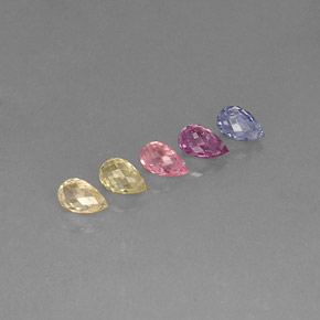 カラットの天然マルチカラーサファイア（5.4×3.3 mm・ブリオレット）