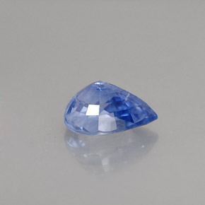 1.51カラットの天然ライトブルーサファイア（7.9×6.3 mm・洋梨の形）
