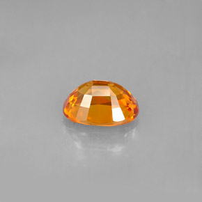 1.81カラットの天然マンダリンオレンジサファイア（8.1×6 mm・オーバルカット）